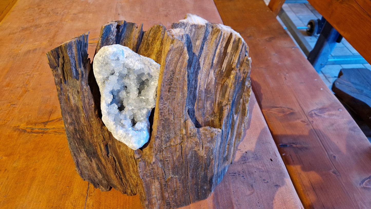 Podstavek za kristal