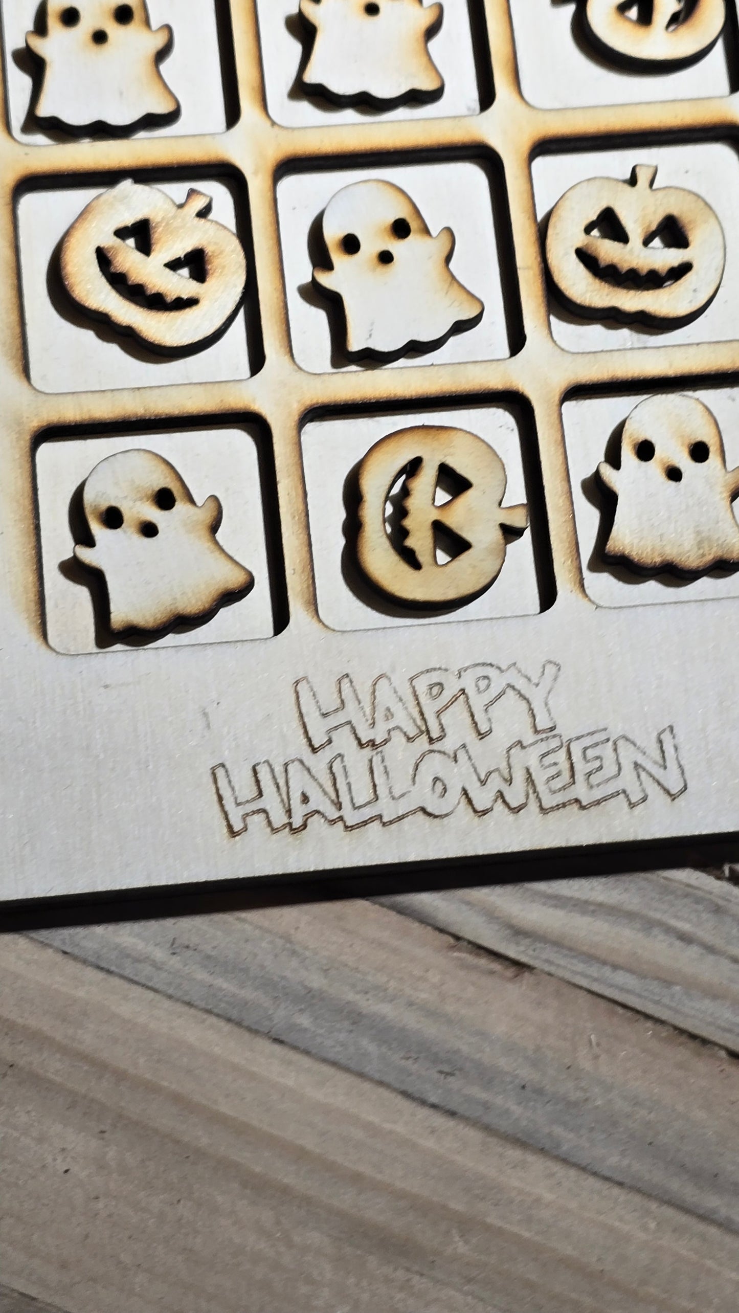 Igra tri v vrsto za Noč čarovnic