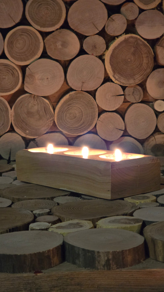 Svečnik z zaobljenim robom